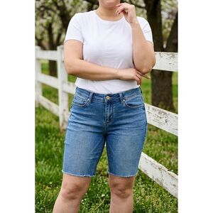 🔹️Seven7 Blue Girlfriend Jean Raw Hem Shorts Size 6